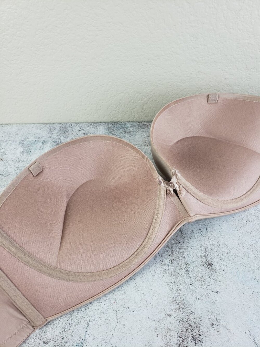 Victoria's Secret 38C Very Sexy Bombshell Add-2-Cups Push-Up Strapless Bra - Picture 5 of 12